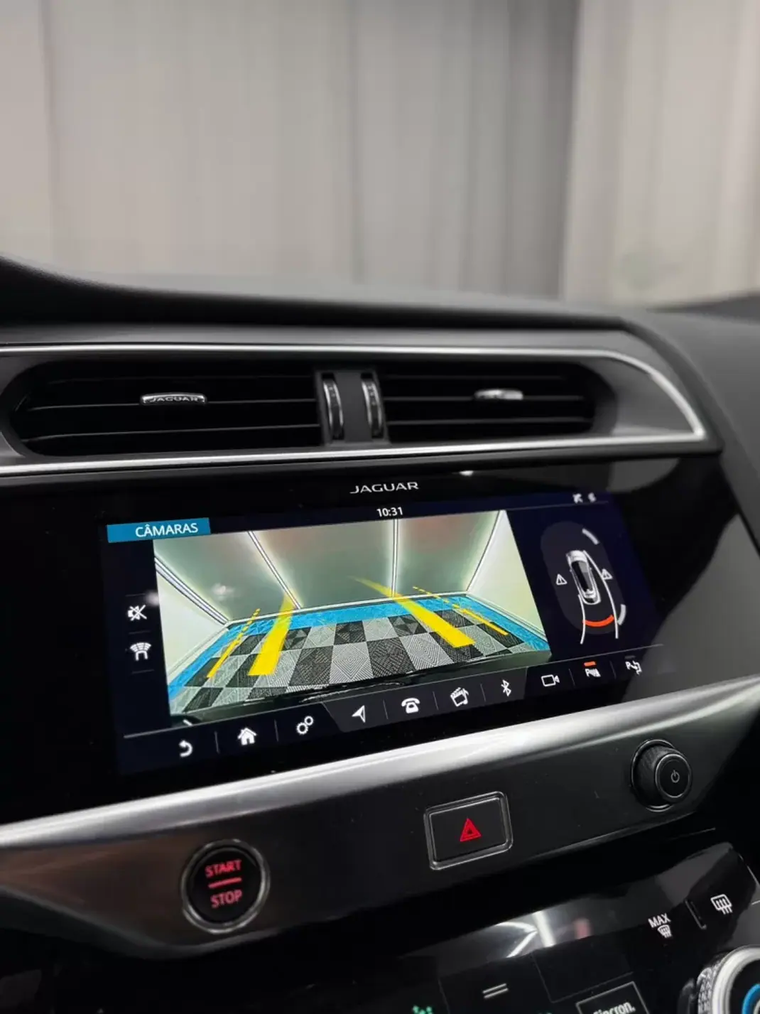Jaguar I-Pace 2018 - 20000 EUR, 120000 km - 120000km - foto 19 de 20