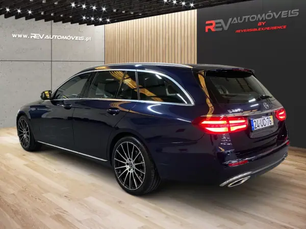 Mercedes-Benz E 220 2018 - 25950 EUR, 140171 km - AUTO.MOTO.pt - 140171km - foto 4 de 20