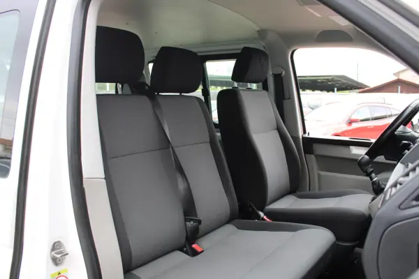Volkswagen Transporter 2020 - 24990 EUR, 222000 km - AUTO.MOTO.pt - 222000km - foto 16 de 24
