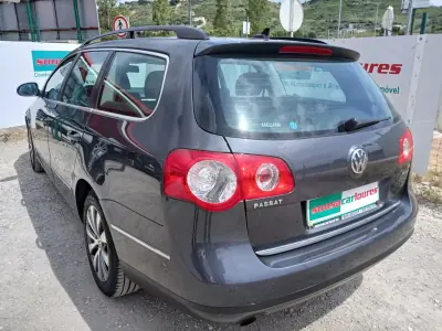 Volkswagen Passat Variant 2010 - 7750 EUR, 149120 km - AUTO.MOTO.pt - 149120km - foto 11 de 27