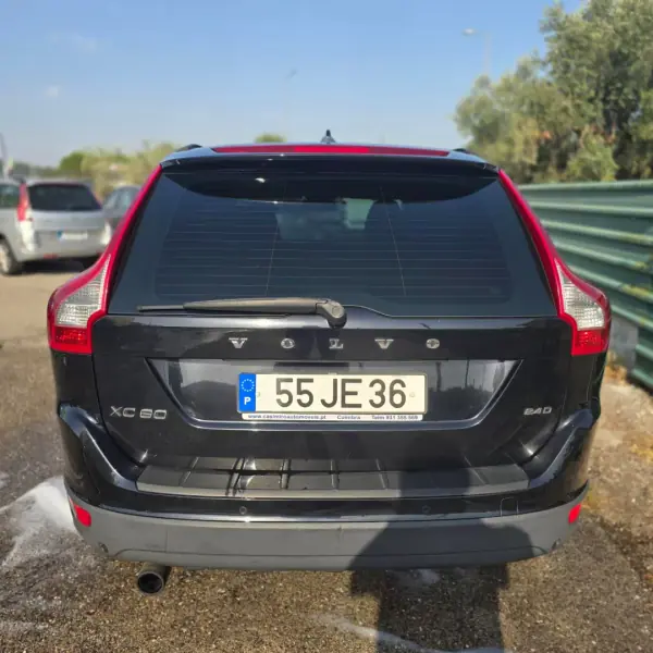 Volvo XC 60 2010 - 9850 EUR, 339235 km - 339235km - foto 2 de 17
