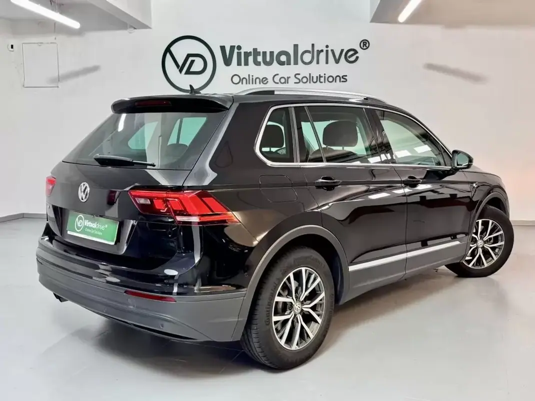 Volkswagen Tiguan 2017 - 17250 EUR, 120000 km - 120000km - foto 6 de 50