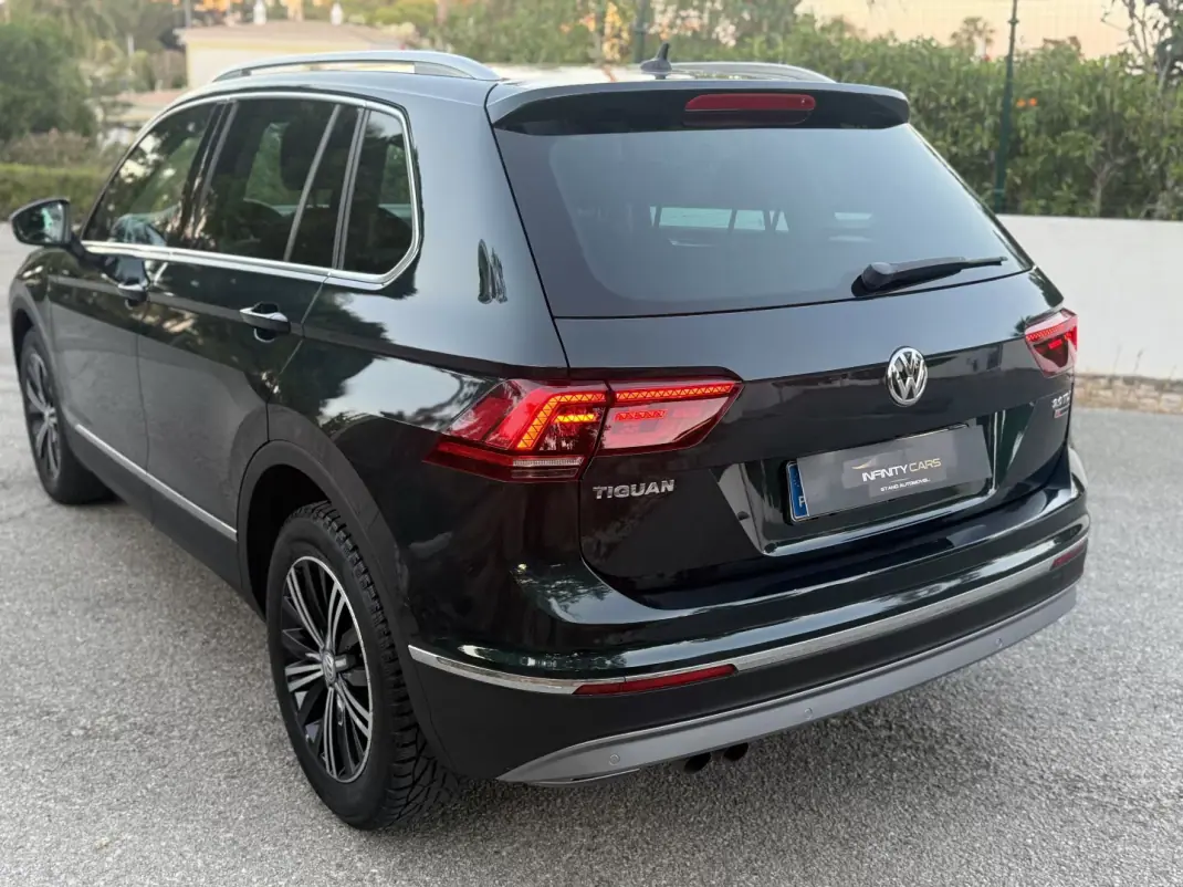 Volkswagen Tiguan 2017 - 22699 EUR, 120000 km - AUTO.MOTO.pt - 120000km - foto 14 de 26