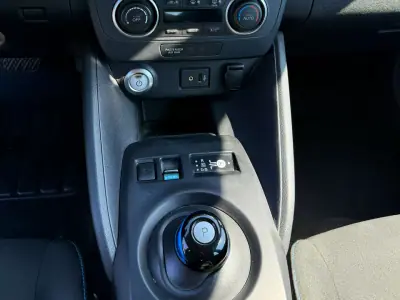 Nissan Leaf 2021 - 13900 EUR, 106000 km - AUTO.MOTO.pt - 106000km - foto 8 de 12