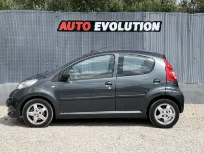 Peugeot 107 2008 - 5950 EUR, 139900 km - AUTO.MOTO.pt - 139900km - foto 2 de 13