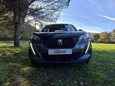 Peugeot 2008 2023 - 19500 EUR, 16000 km - AUTO.MOTO.pt - 16000km - foto 4 de 35
