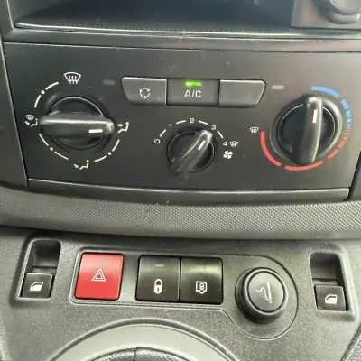Citroën BERLINGO 1.6 HDI 600 C/AC 2018 - 10990 EUR, 190000 km - AUTO.MOTO.pt - 190000km - foto 12 de 15