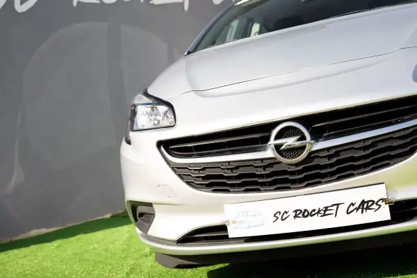 Opel Corsa 2018 - 7490 EUR, 141500 km - AUTO.MOTO.pt - 141500km - foto 5 de 37