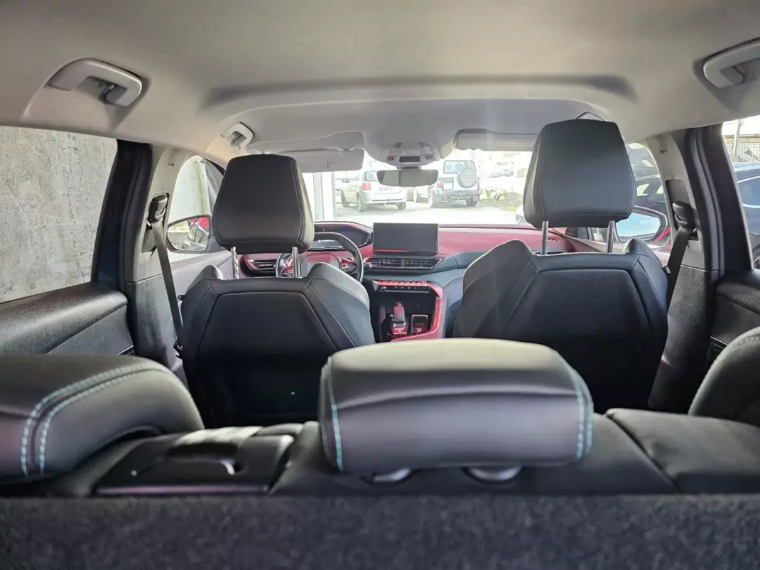 Peugeot 3008 2022 - 20999 EUR, 112000 km - AUTO.MOTO.pt - 112000km - foto 15 de 19