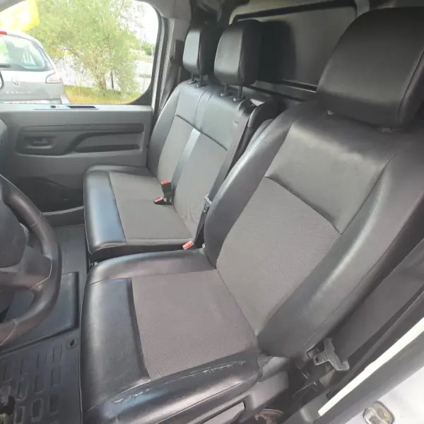 Citroën Jumpy 2020 - 17450 EUR, 147250 km - AUTO.MOTO.pt - 147250km - foto 7 de 11