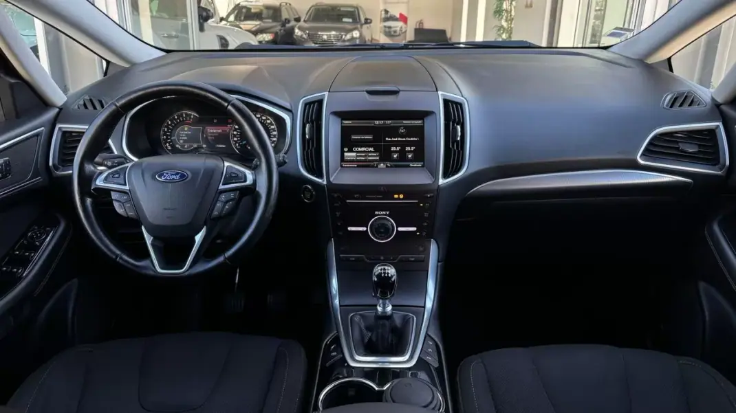 Ford S-Max 2016 - 16999 EUR, 170121 km - AUTO.MOTO.pt - 170121km - foto 7 de 35