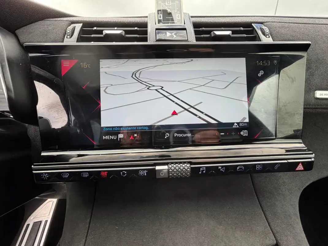 DS DS7 Crossback 2019 - 19490 EUR, 213100 km - AUTO.MOTO.pt - 213100km - foto 14 de 18