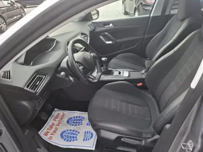 Peugeot 308 SW 2021 - 13490 EUR, 46850 km - 46850km - foto 20 de 28