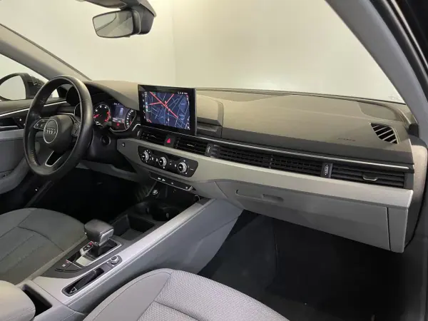 Audi A4 Avant 2022 - 21350 EUR, 187000 km - AUTO.MOTO.pt - 187000km - foto 15 de 38