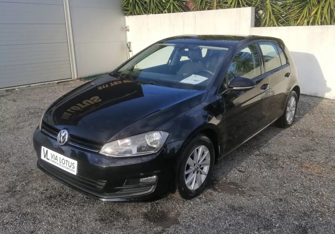 Volkswagen Golf 2013 - 11000 EUR, 240000 km - AUTO.MOTO.pt - 240000km - foto 1 de 21