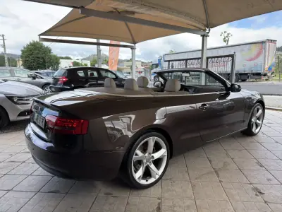 Audi A5 Cabrio 2011 - 14950 EUR, 274529 km - AUTO.MOTO.pt - 274529km - foto 16 de 37