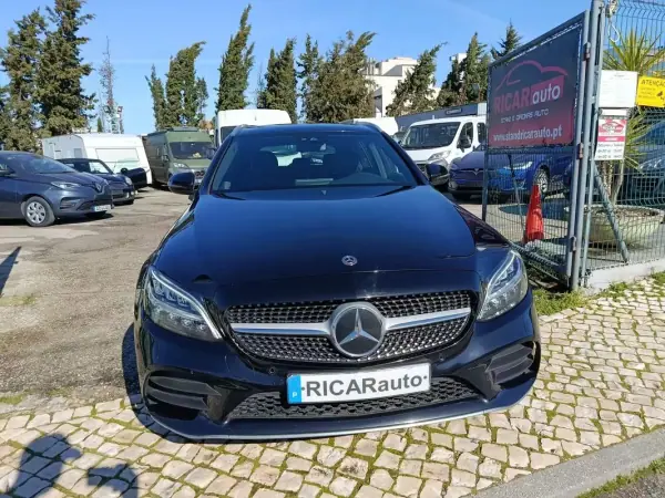 Mercedes-Benz C 300 2020 - 27000 EUR, 160000 km - AUTO.MOTO.pt - 160000km - foto 6 de 25