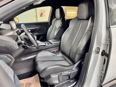 Peugeot 3008 2017 - 16950 EUR, 129000 km - AUTO.MOTO.pt - 129000km - foto 26 de 60