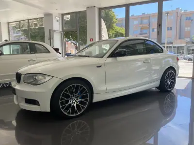 BMW 118 2010 - 9990 EUR, 257544 km - AUTO.MOTO.pt - 257544km - foto 17 de 22