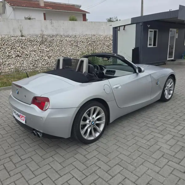 BMW Z4 2007 - 15750 EUR, 142385 km - 142385km - foto 31 de 36