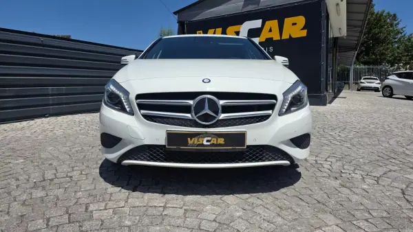 Mercedes-Benz A 200 2013 - 15990 EUR, 141000 km - AUTO.MOTO.pt - 141000km - foto 13 de 33