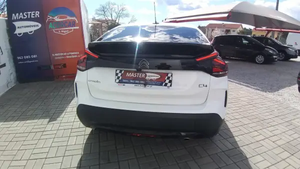 Citroën C4 2022 - 17650 EUR, 113000 km - AUTO.MOTO.pt - 113000km - foto 23 de 55