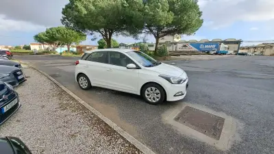 Hyundai i20 2018 - 9980 EUR, 134296 km - AUTO.MOTO.pt - 134296km - foto 16 de 43