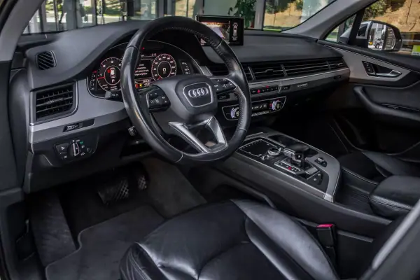 Audi Q7 2016 - 23990 EUR, 238077 km - AUTO.MOTO.pt - 238077km - foto 22 de 40