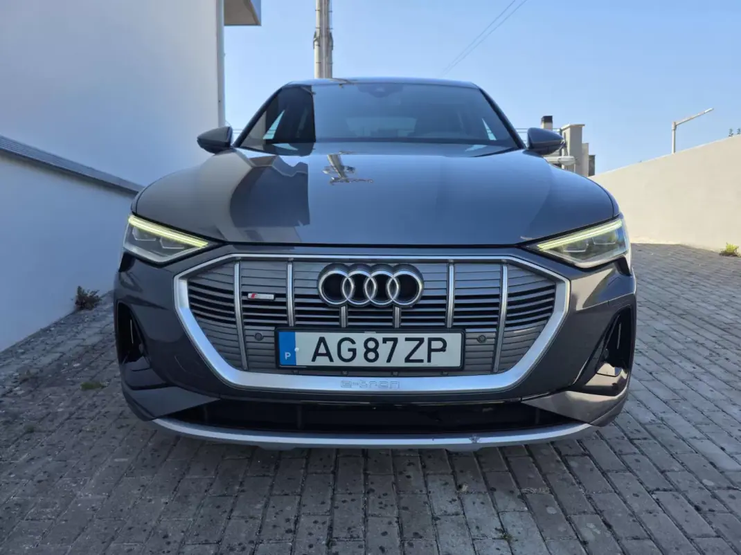 Audi e-tron 2021 - 32900 EUR, 120000 km - 120000km - foto 31 de 51