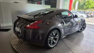 Nissan 370 Z 2010 - 39900 EUR, 111567 km - AUTO.MOTO.pt - 111567km - foto 19 de 62