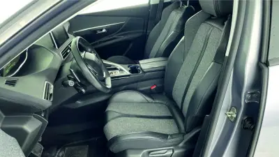Peugeot 3008 2017 - 18890 EUR, 86000 km - AUTO.MOTO.pt - 86000km - foto 6 de 10