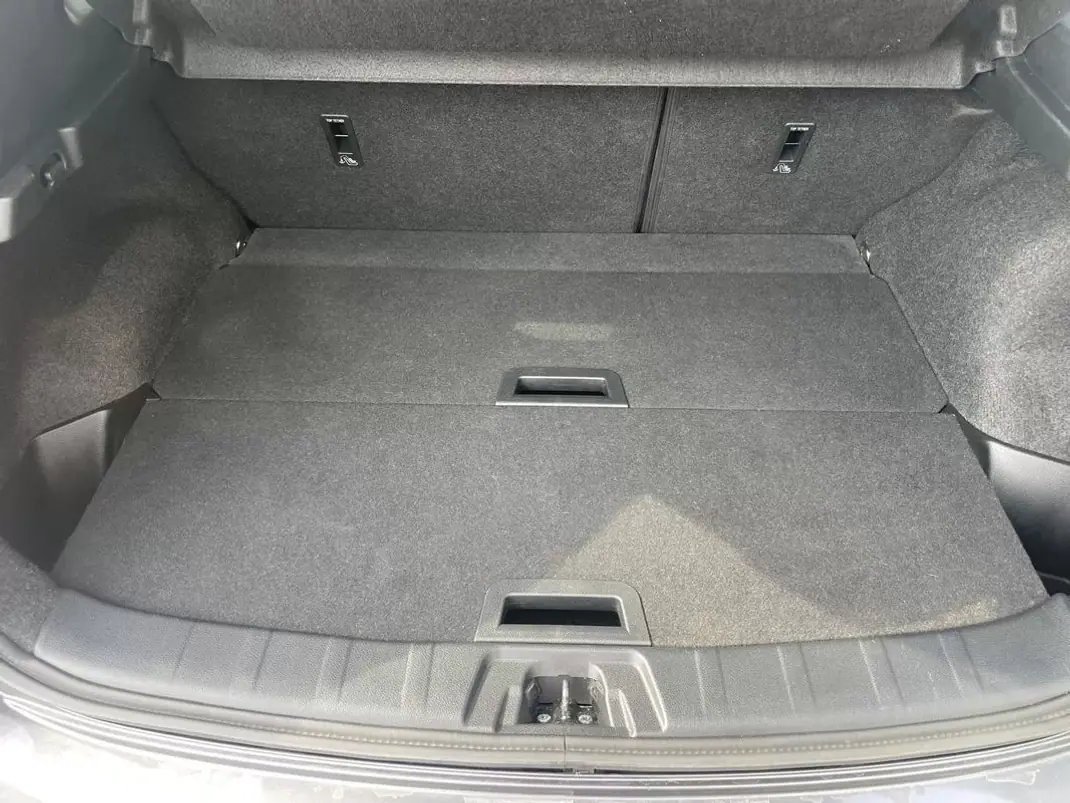 Nissan Qashqai 2017 - 16900 EUR, 127274 km - AUTO.MOTO.pt - 127274km - foto 8 de 26