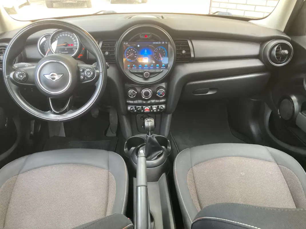 MINI One 2016 - 12990 EUR, 125600 km - AUTO.MOTO.pt - 125600km - foto 18 de 19