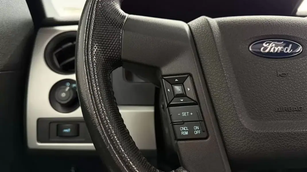 Ford F-150 2012 - 54990 EUR, 48656 km - AUTO.MOTO.pt - 48656km - foto 23 de 38