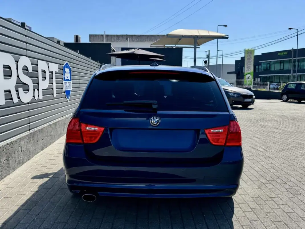 BMW 320 2011 - 11950 EUR, 245000 km - 245000km - foto 4 de 16