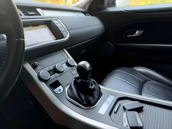 Land Rover Range Rover Evoque 2017 - 17890 EUR, 205931 km - AUTO.MOTO.pt - 205931km - foto 21 de 26