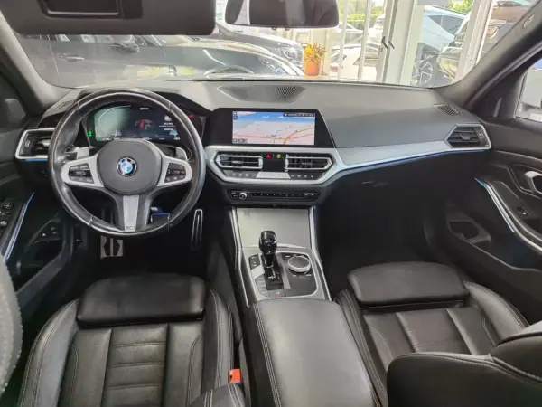 BMW 330 2022 - 36750 EUR, 83300 km - AUTO.MOTO.pt - 83300km - foto 35 de 38