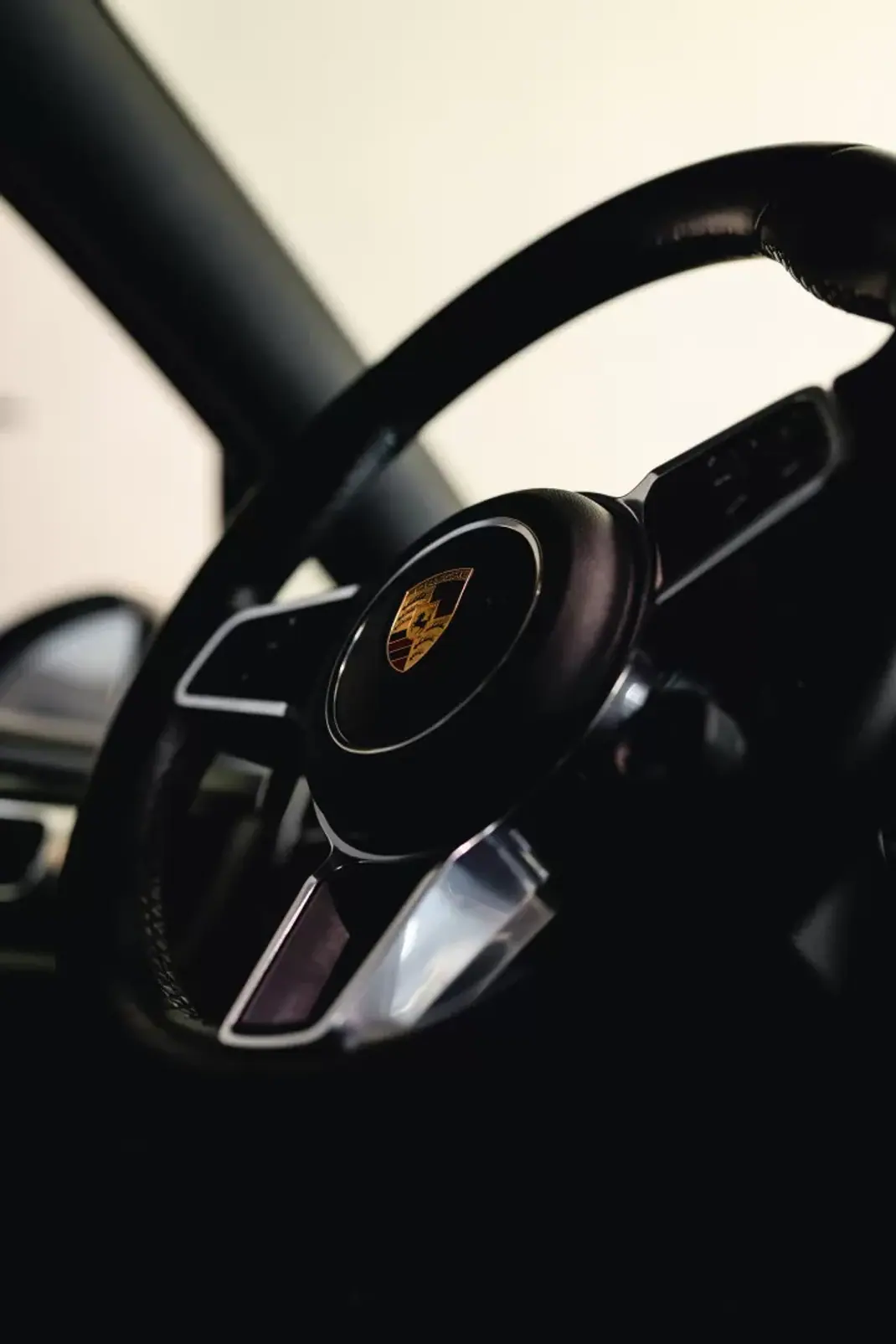 Porsche Cayenne Coupé 2019 - 62900 EUR, 253000 km - AUTO.MOTO.pt - 253000km - foto 29 de 40
