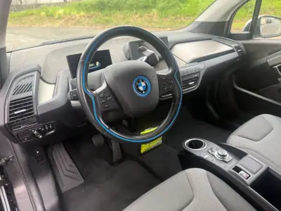 BMW i3 2015 - 12750 EUR, 81000 km - AUTO.MOTO.pt - 81000km - foto 8 de 25