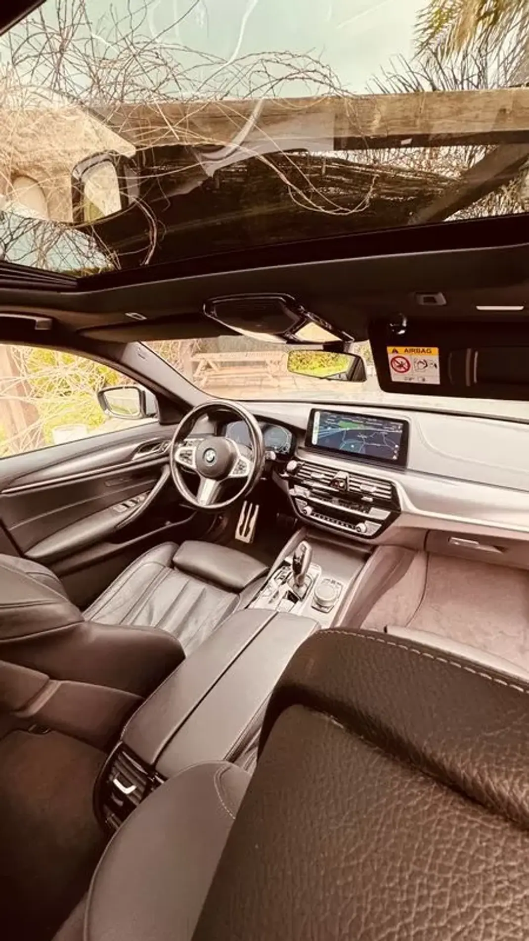 BMW 530e 2021 - 38750 EUR, 118296 km - AUTO.MOTO.pt - 118296km - foto 19 de 31