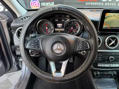 Mercedes-Benz A 180 2018 - 15900 EUR, 138911 km - 138911km - foto 6 de 20