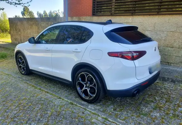 Alfa Romeo Stelvio 2020 - 31500 EUR, 48500 km - AUTO.MOTO.pt - 48500km - foto 27 de 31