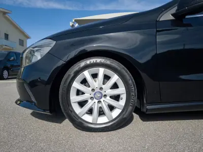 Mercedes-Benz A 180 2015 - 14990 EUR, 163000 km - 163000km - foto 10 de 37