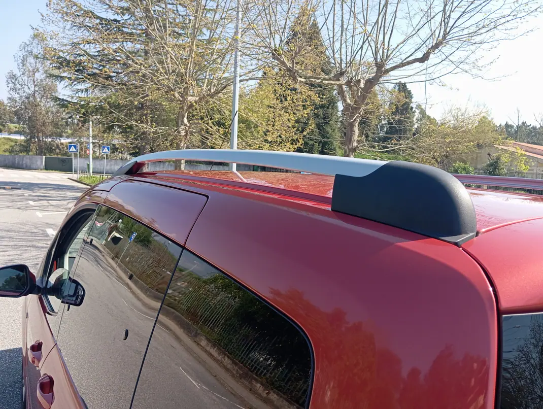 Ford Tourneo Courier 2017 - 10500 EUR, 122000 km - AUTO.MOTO.pt - 122000km - foto 7 de 13