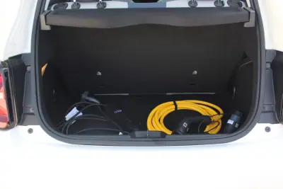 Fiat 500e 2022 - 18980 EUR, 25923 km - AUTO.MOTO.pt - 25923km - foto 7 de 10