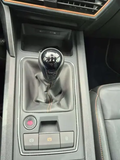 Cupra Formentor 2022 - 28900 EUR, 110907 km - AUTO.MOTO.pt - 110907km - foto 15 de 24