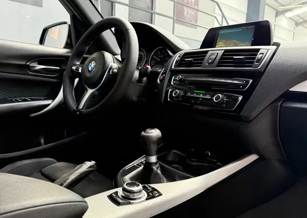 BMW 116 2016 - 15750 EUR, 158453 km - 158453km - foto 22 de 41