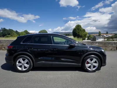 Audi Q4 e-tron 2022 - 36990 EUR, 56000 km - AUTO.MOTO.pt - 56000km - foto 8 de 63