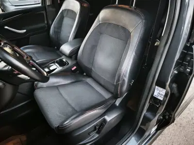 Ford S-Max 2008 - 10990 EUR, 274092 km - AUTO.MOTO.pt - 274092km - foto 9 de 32
