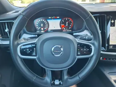 Volvo V60 2020 - 28900 EUR, 110301 km - 110301km - foto 14 de 31